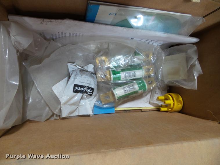 image for item BV9454 (2) Endress & Houser pressure sensor equipment