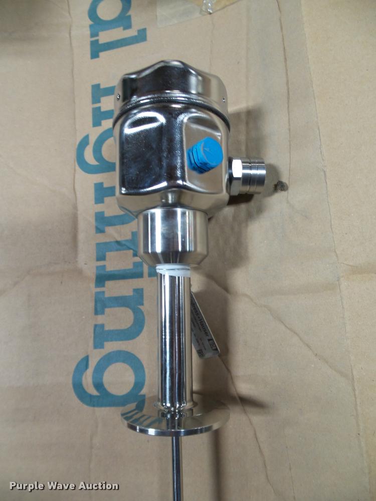 image for item BV9454 (2) Endress & Houser pressure sensor equipment