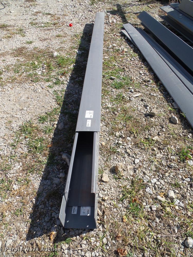 image for item BV9456 (20) pieces of Carlon 10' PVC lay-in wire way