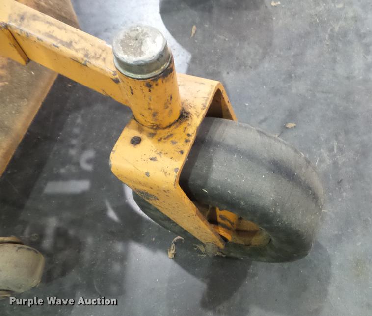 image for item BV9471 Scag Tiger Cub ZTR lawn mower