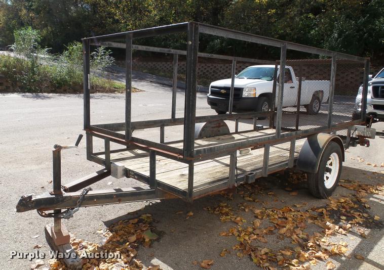 image for item BV9474 2003 Outlaw utility trailer