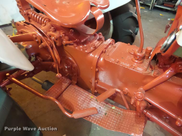 image for item BV9934 1947 Ford 8N tractor