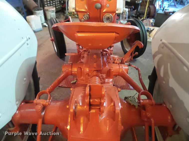 image for item BV9934 1947 Ford 8N tractor