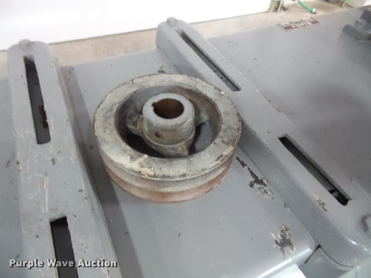 image for item BV9943 Binks air compressor