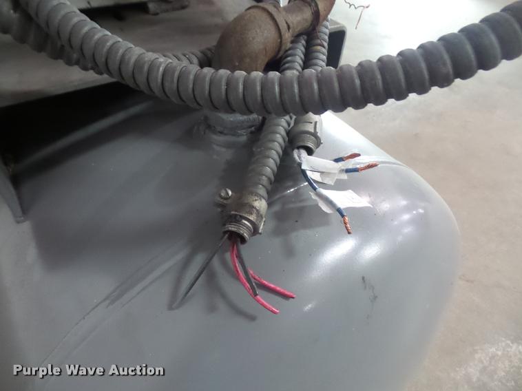 image for item BV9945 Ingersoll Rand air compressor