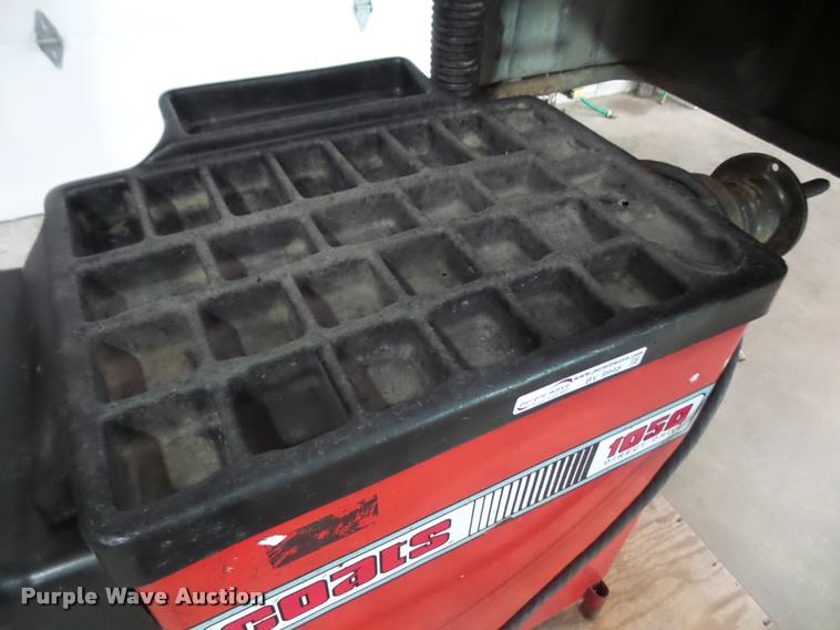 image for item BV9948 Coats 1050 computer wheel balancer