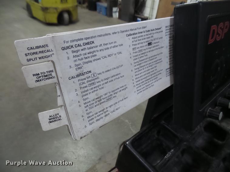 image for item BV9950 Hunter DSP9500 computer wheel balancer