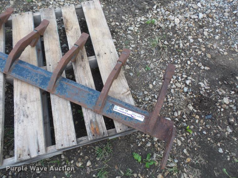 image for item BV9951 Skid steer bucket tooth bar