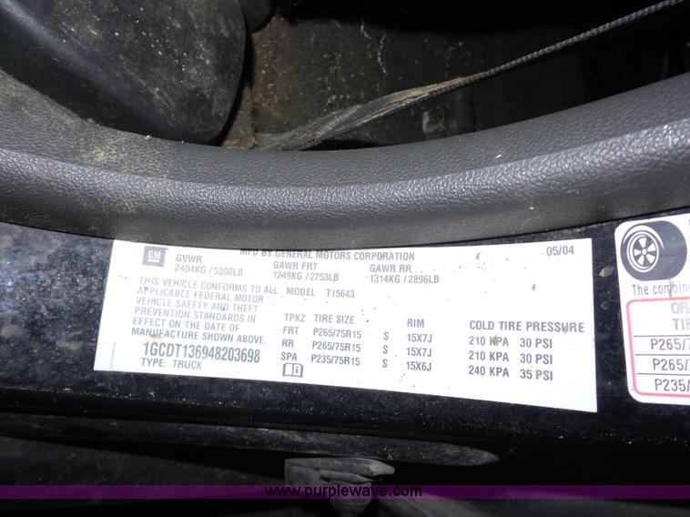 image for item BX9303 2004 Chevrolet Colorado Z71 Crew Cab pickup truck