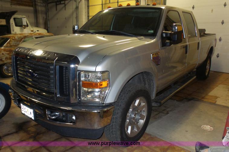 image for item BX9304 2009 Ford F350 Super Duty Crew Cab pickup truck