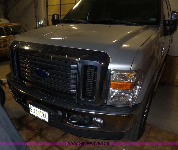 image for item BX9304 2009 Ford F350 Super Duty Crew Cab pickup truck