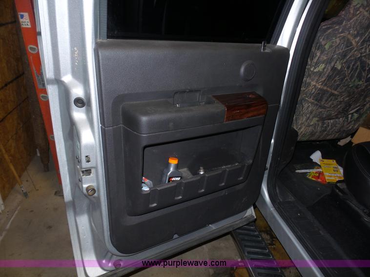 image for item BX9304 2009 Ford F350 Super Duty Crew Cab pickup truck