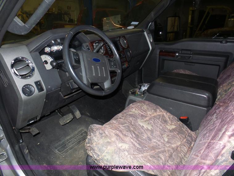 image for item BX9304 2009 Ford F350 Super Duty Crew Cab pickup truck