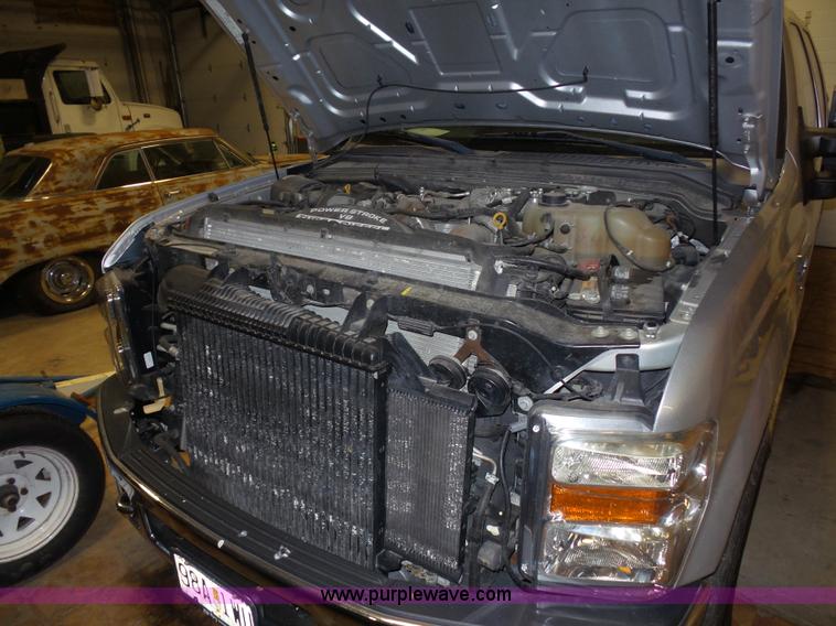 image for item BX9304 2009 Ford F350 Super Duty Crew Cab pickup truck