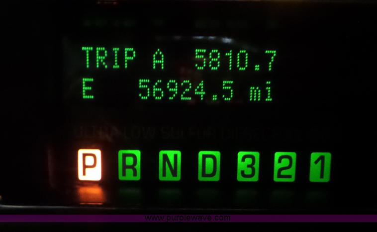 image for item BX9304 2009 Ford F350 Super Duty Crew Cab pickup truck