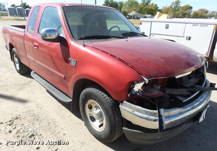 image for item CA9996 1999 Ford F150 SuperCab pickup truck