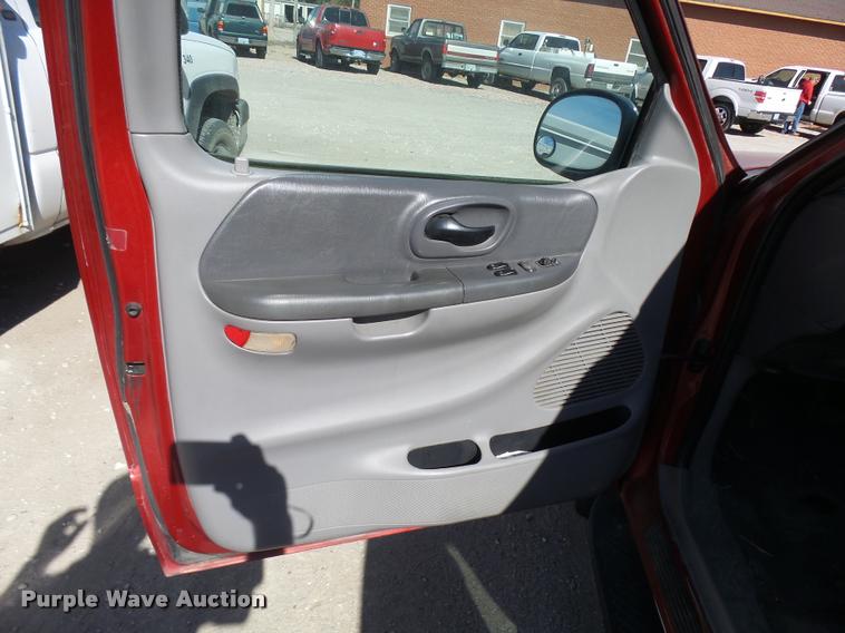 image for item CA9996 1999 Ford F150 SuperCab pickup truck