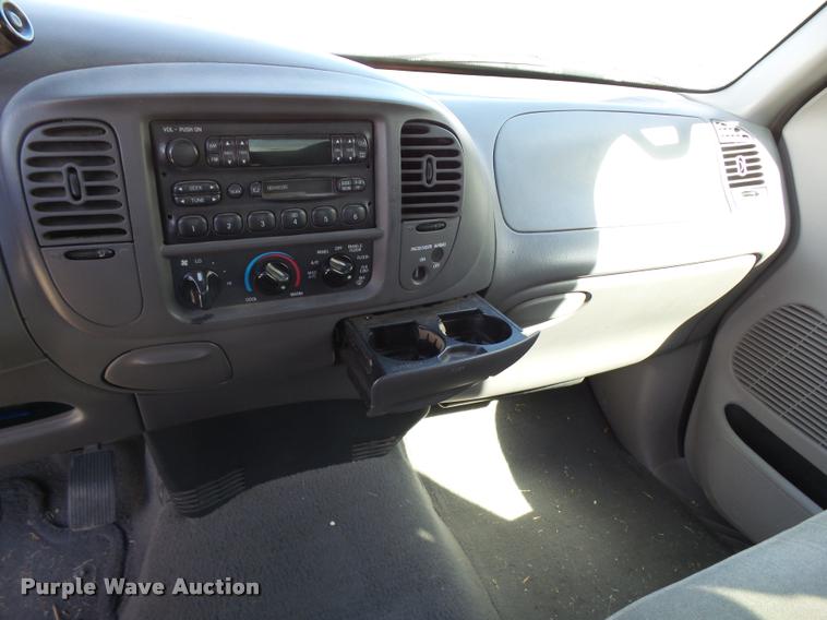 image for item CA9996 1999 Ford F150 SuperCab pickup truck