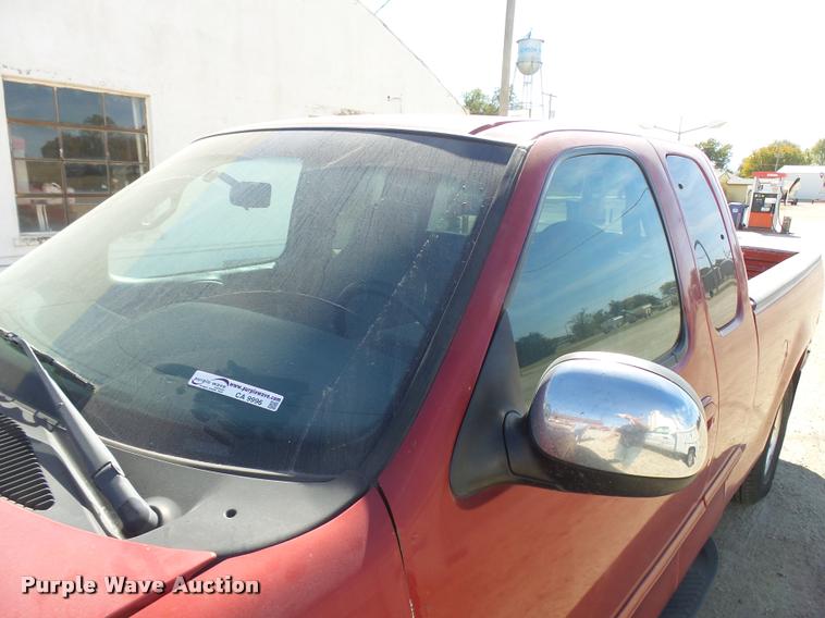 image for item CA9996 1999 Ford F150 SuperCab pickup truck