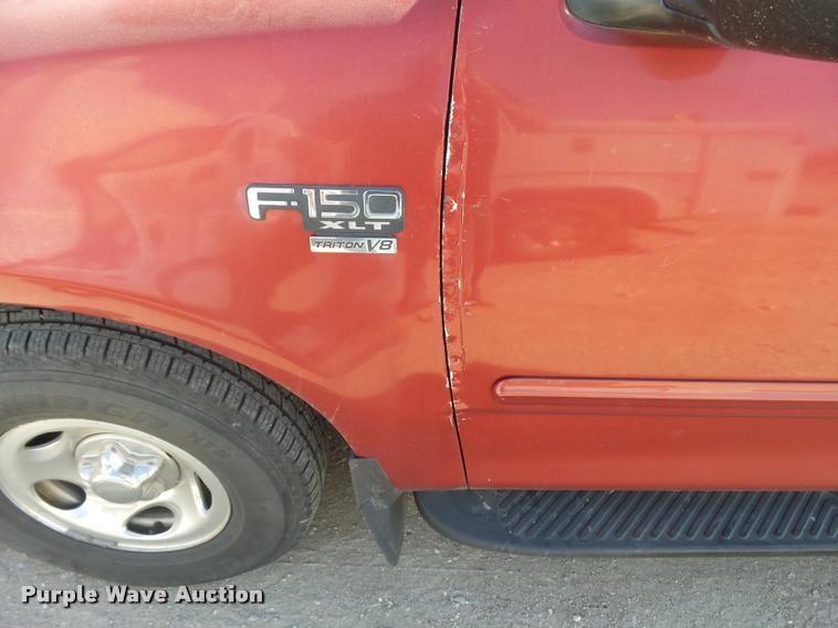 image for item CA9996 1999 Ford F150 SuperCab pickup truck