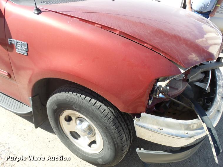 image for item CA9996 1999 Ford F150 SuperCab pickup truck