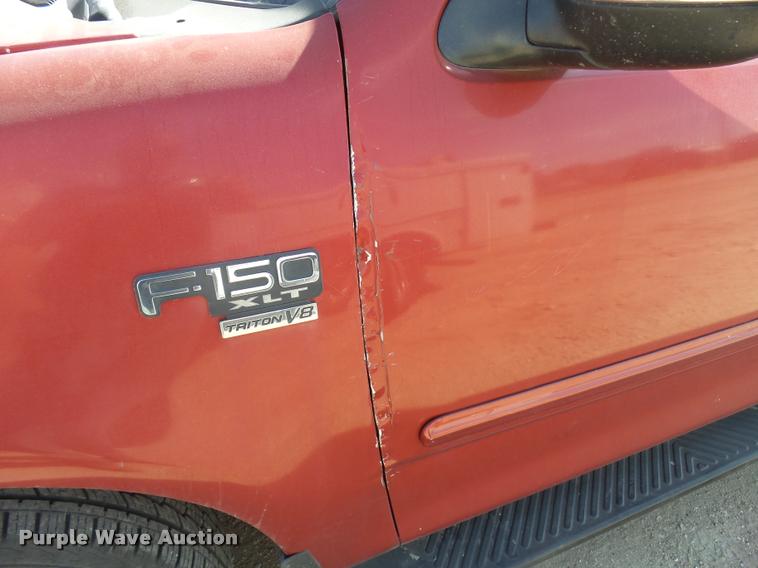 image for item CA9996 1999 Ford F150 SuperCab pickup truck