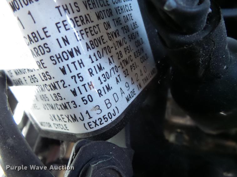 image for item CC9417 2011 Kawasaki EX250-J motorcycle