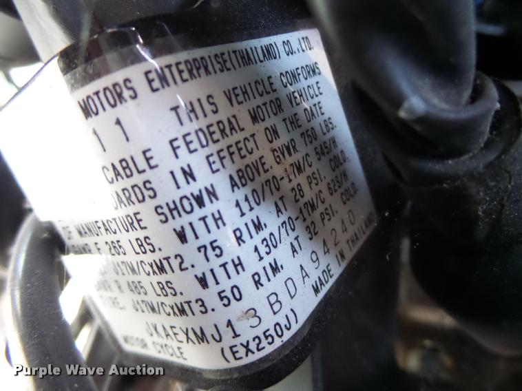 image for item CC9417 2011 Kawasaki EX250-J motorcycle