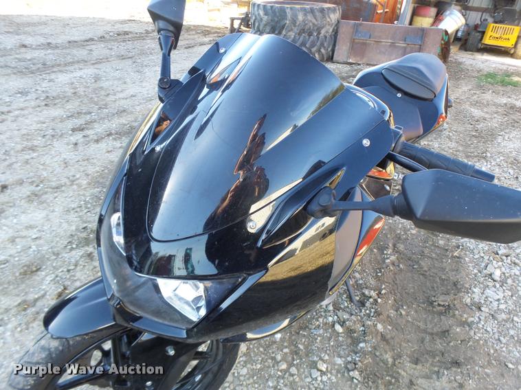 image for item CC9417 2011 Kawasaki EX250-J motorcycle