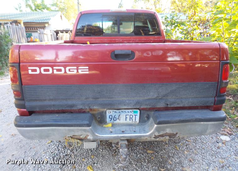 image for item DA3906 1999 Dodge Ram 2500 Quad Cab pickup truck