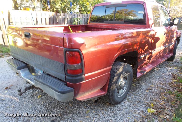 image for item DA3906 1999 Dodge Ram 2500 Quad Cab pickup truck