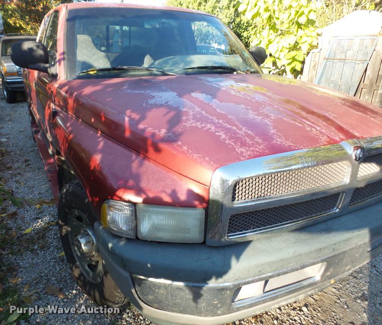 image for item DA3906 1999 Dodge Ram 2500 Quad Cab pickup truck