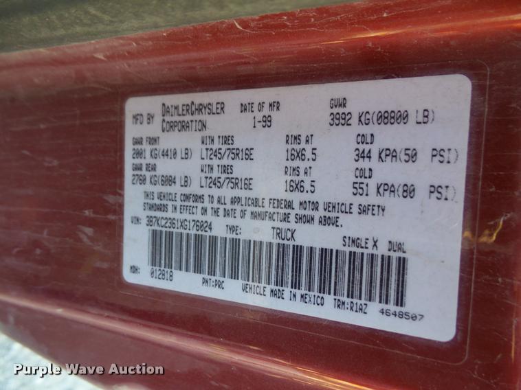 image for item DA3906 1999 Dodge Ram 2500 Quad Cab pickup truck