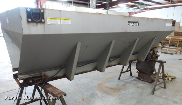 image for item DA3921 2007 Sno-Way spreader