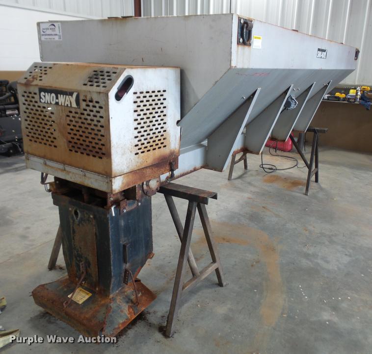 image for item DA3921 2007 Sno-Way spreader