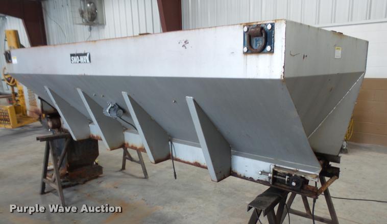 image for item DA3921 2007 Sno-Way spreader