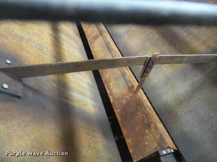 image for item DA3921 2007 Sno-Way spreader