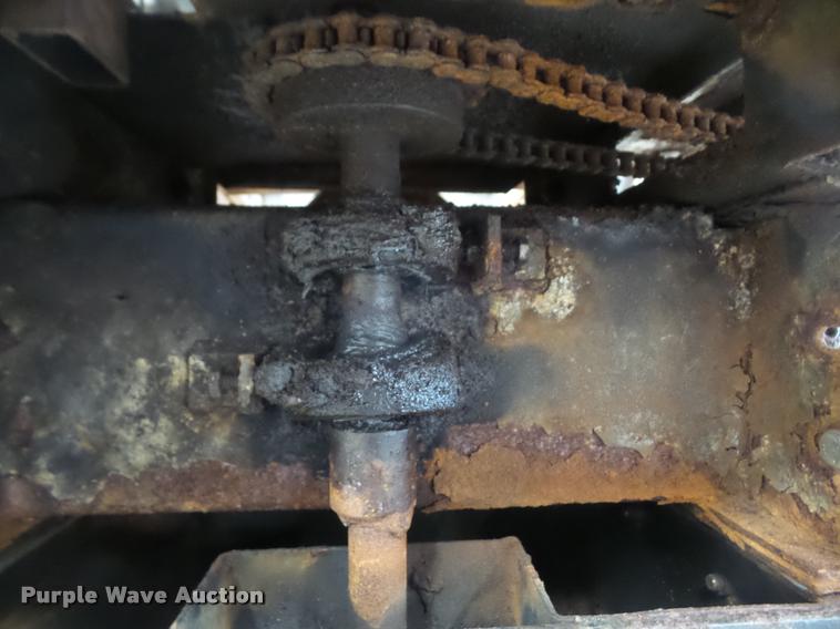 image for item DA3921 2007 Sno-Way spreader