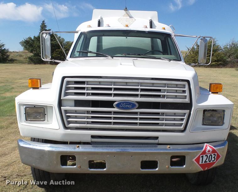 image for item DA4611 1994 Ford F700 fuel truck