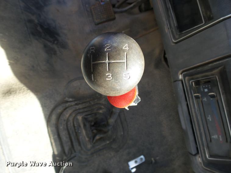 image for item DA4611 1994 Ford F700 fuel truck