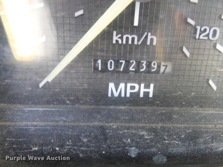 image for item DA4611 1994 Ford F700 fuel truck