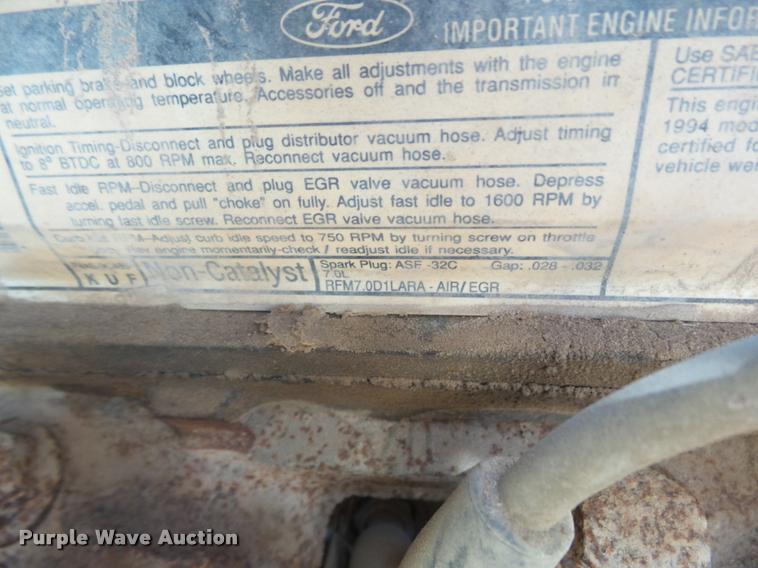 image for item DA4611 1994 Ford F700 fuel truck