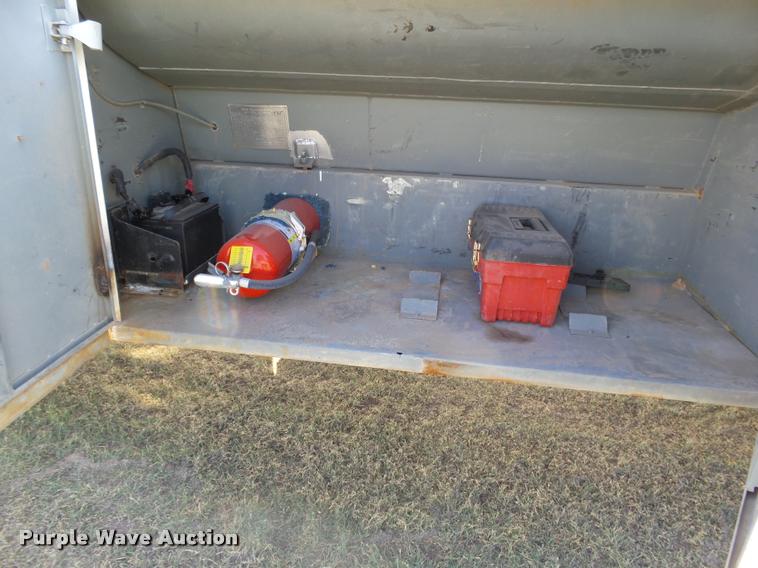 image for item DA4611 1994 Ford F700 fuel truck