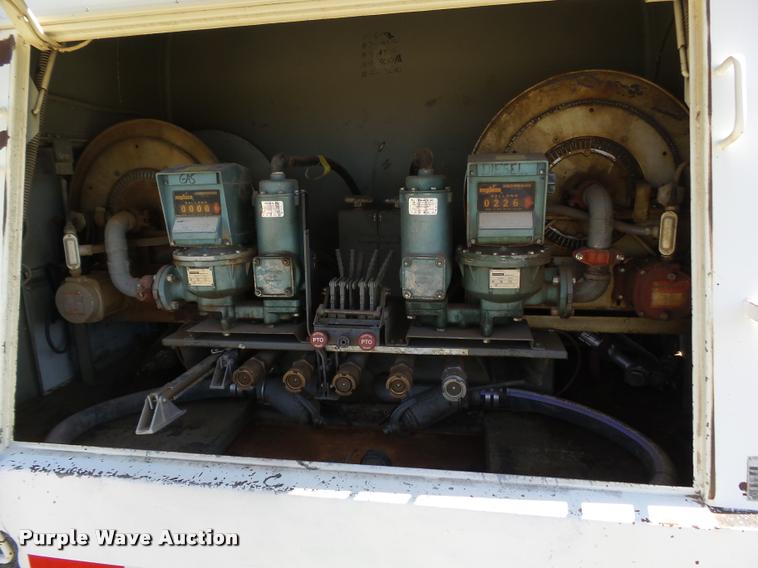 image for item DA4611 1994 Ford F700 fuel truck