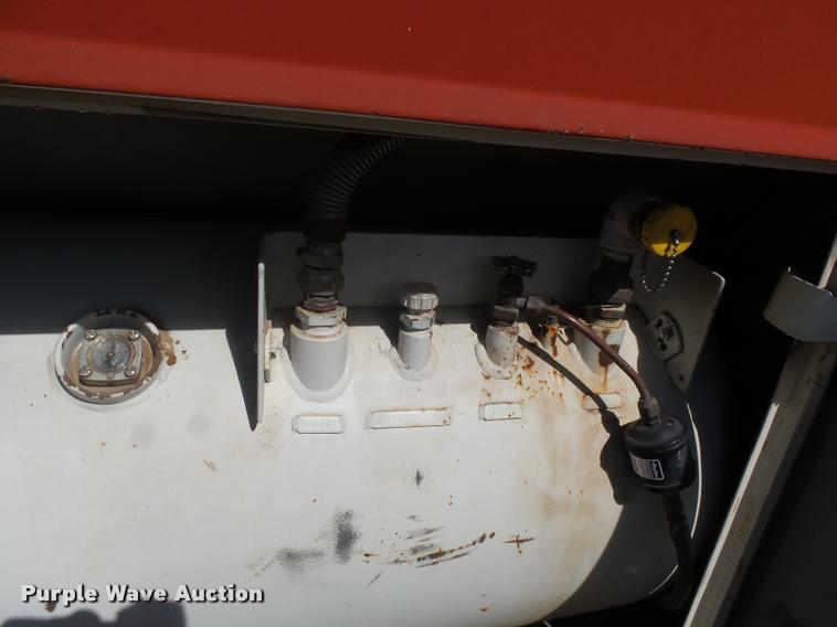 image for item DA4611 1994 Ford F700 fuel truck