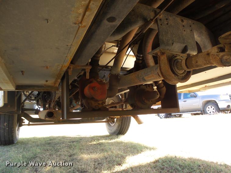 image for item DA4611 1994 Ford F700 fuel truck