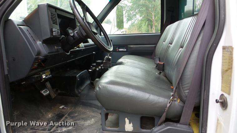 image for item DA8971 1995 GMC TopKick dump truck