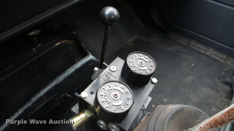 image for item DA8971 1995 GMC TopKick dump truck