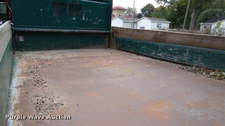 image for item DA8971 1995 GMC TopKick dump truck