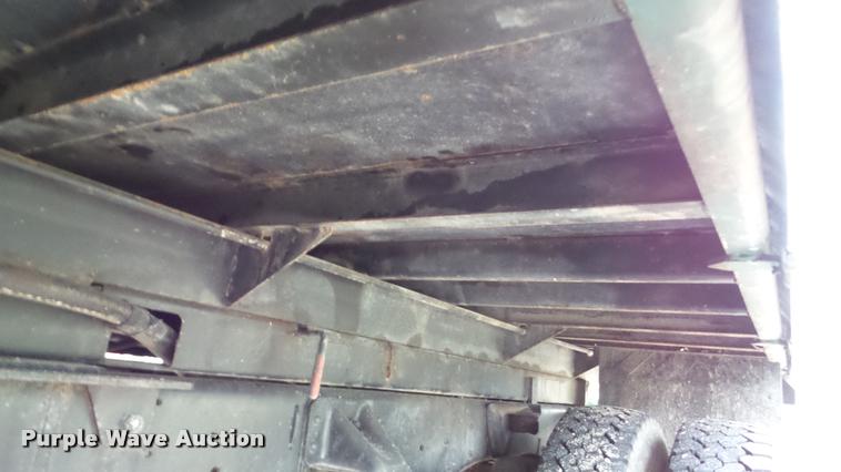 image for item DA8971 1995 GMC TopKick dump truck